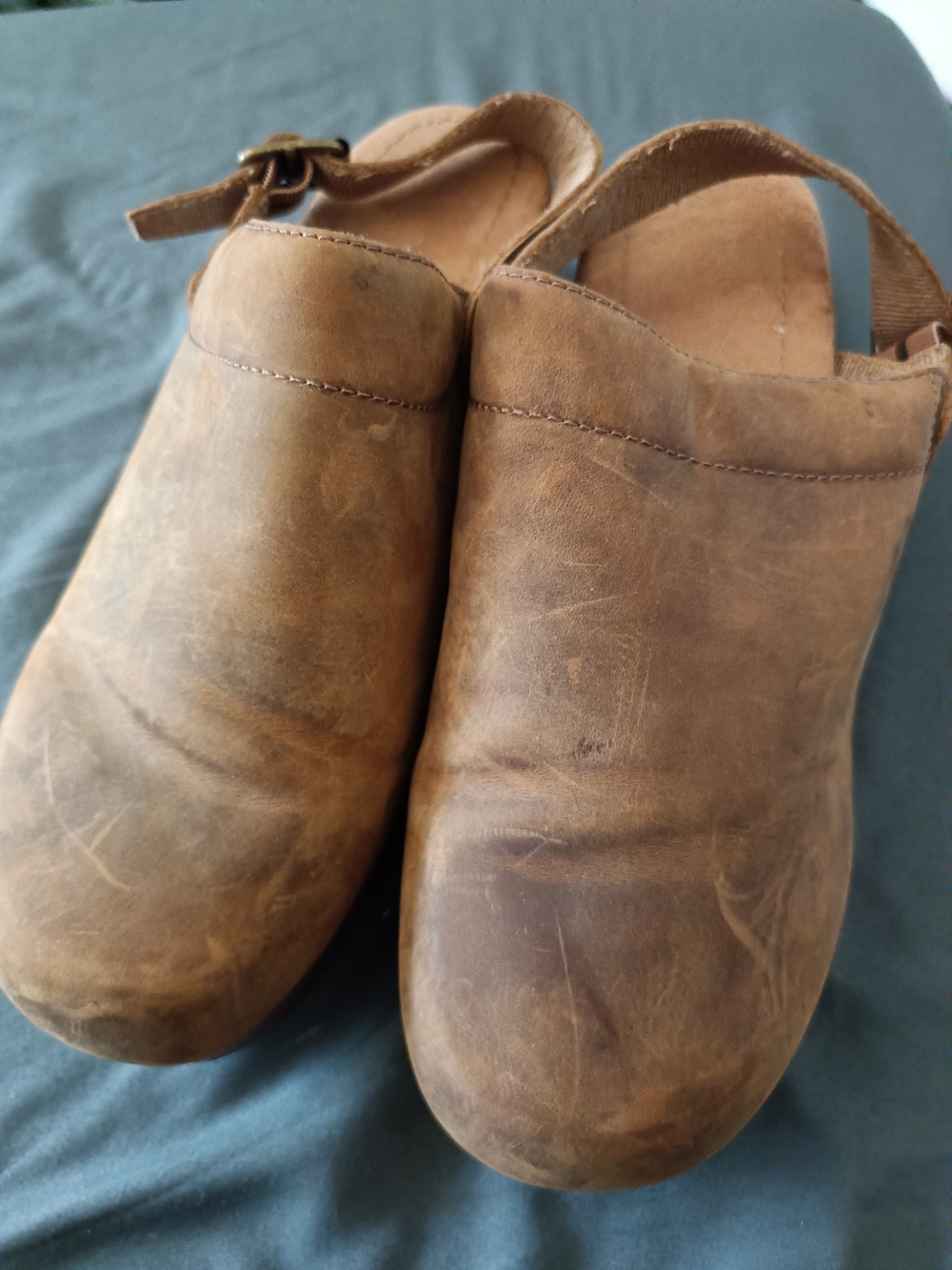 Womens's Brown Leather Clog Slip-Ons
